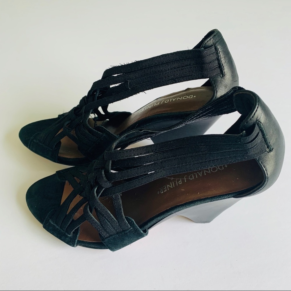 DONALD J PLINER BLACK SHOES